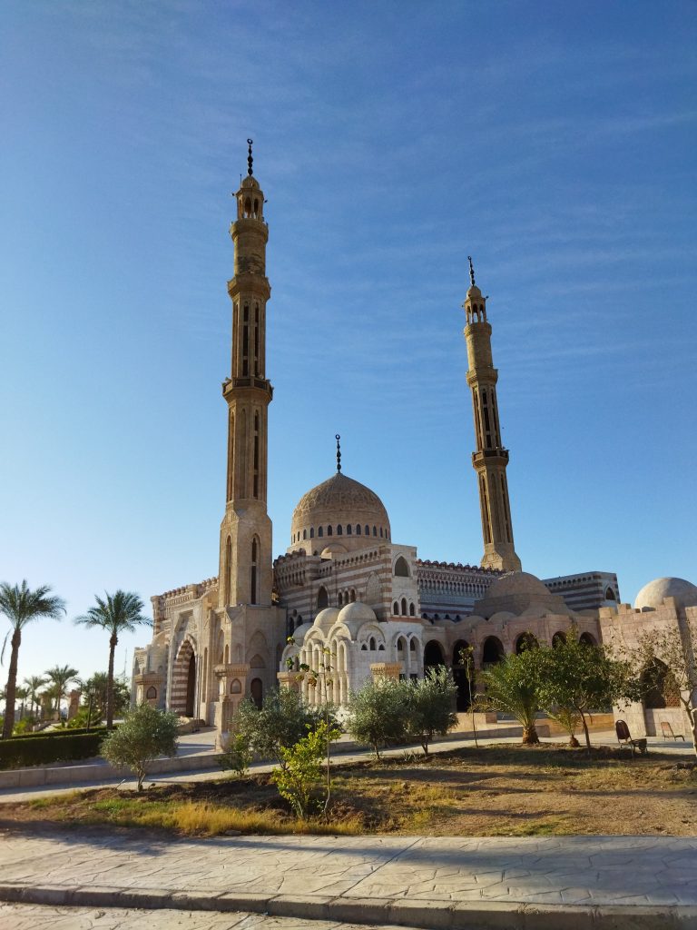 Şarm El-Şeyh'te El Mustafa Camii