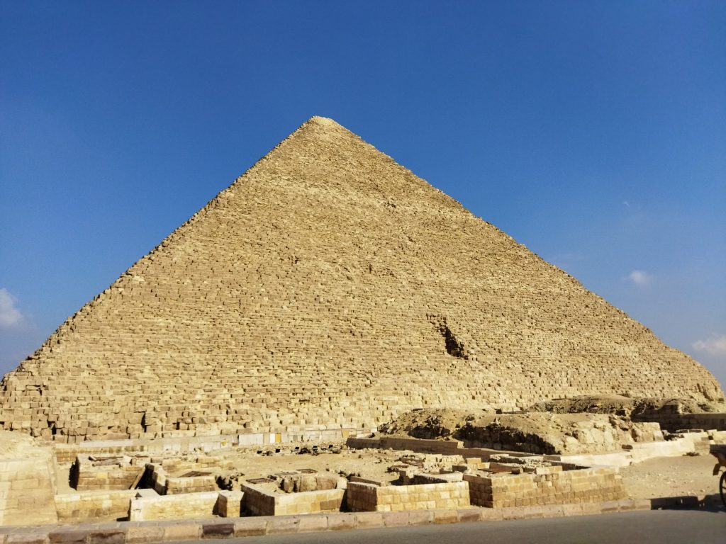 Keops Piramidi, Gize