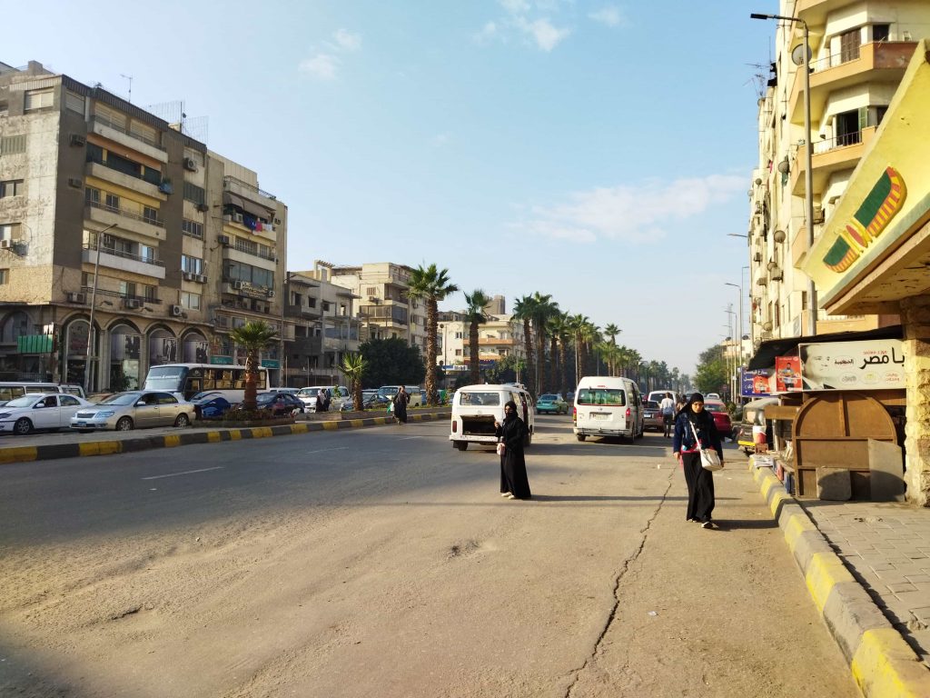 Kahire sokakları ve bir kadın, Mısır