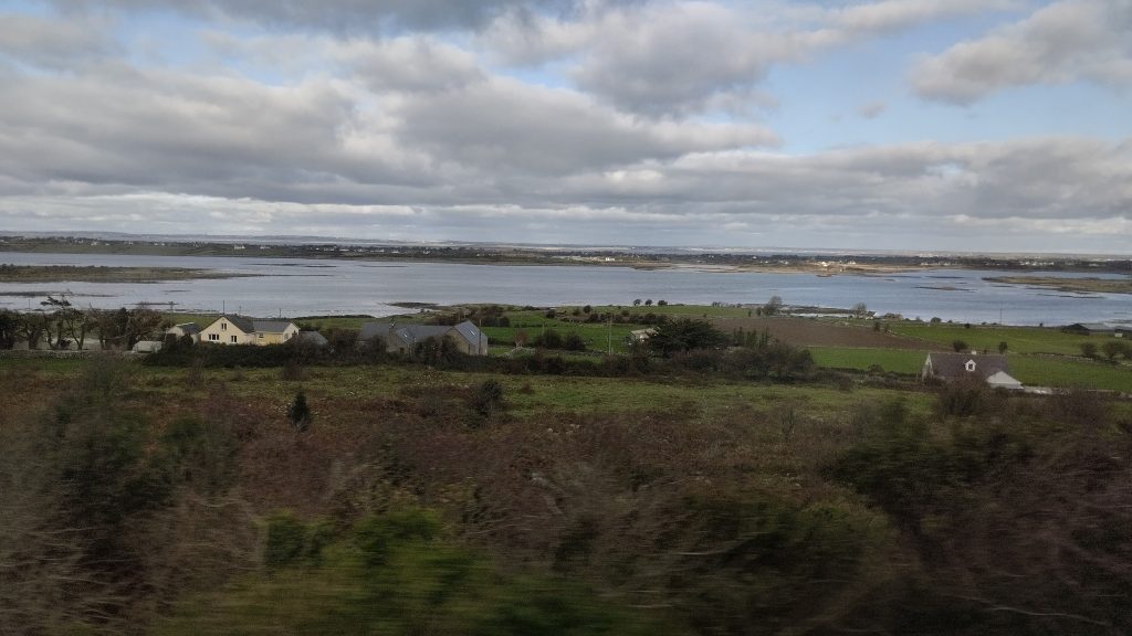 Cliffs of Moher yolu, İrlanda