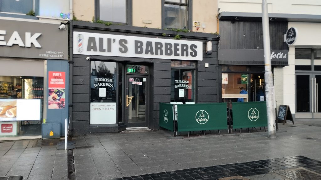 Türk berberi, Galway, İrlanda