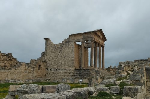 Dougga Capitol binası, Tunus