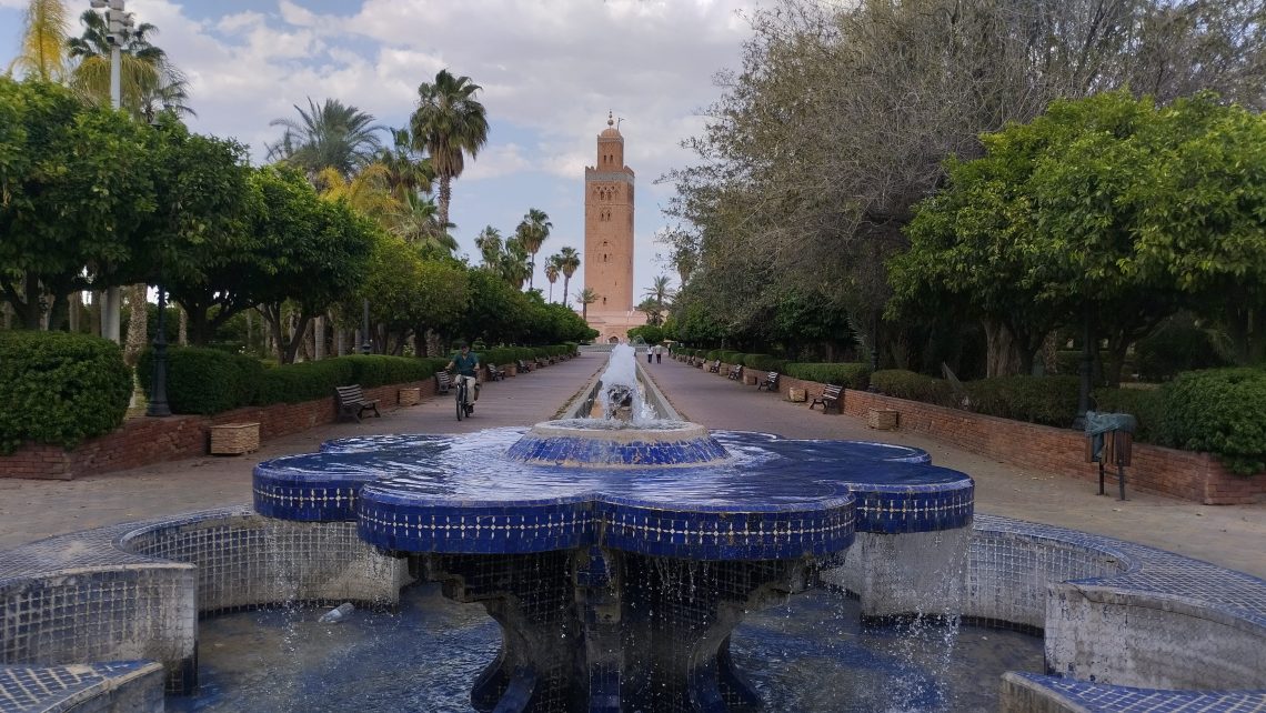 Lalla Hasna Parkı'ndan Kütübiyye Camisi minaresi, Marakeş, Fas